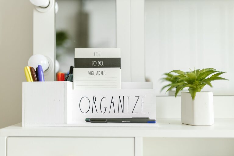 Simple Ways to Reduce Household Paper Clutter